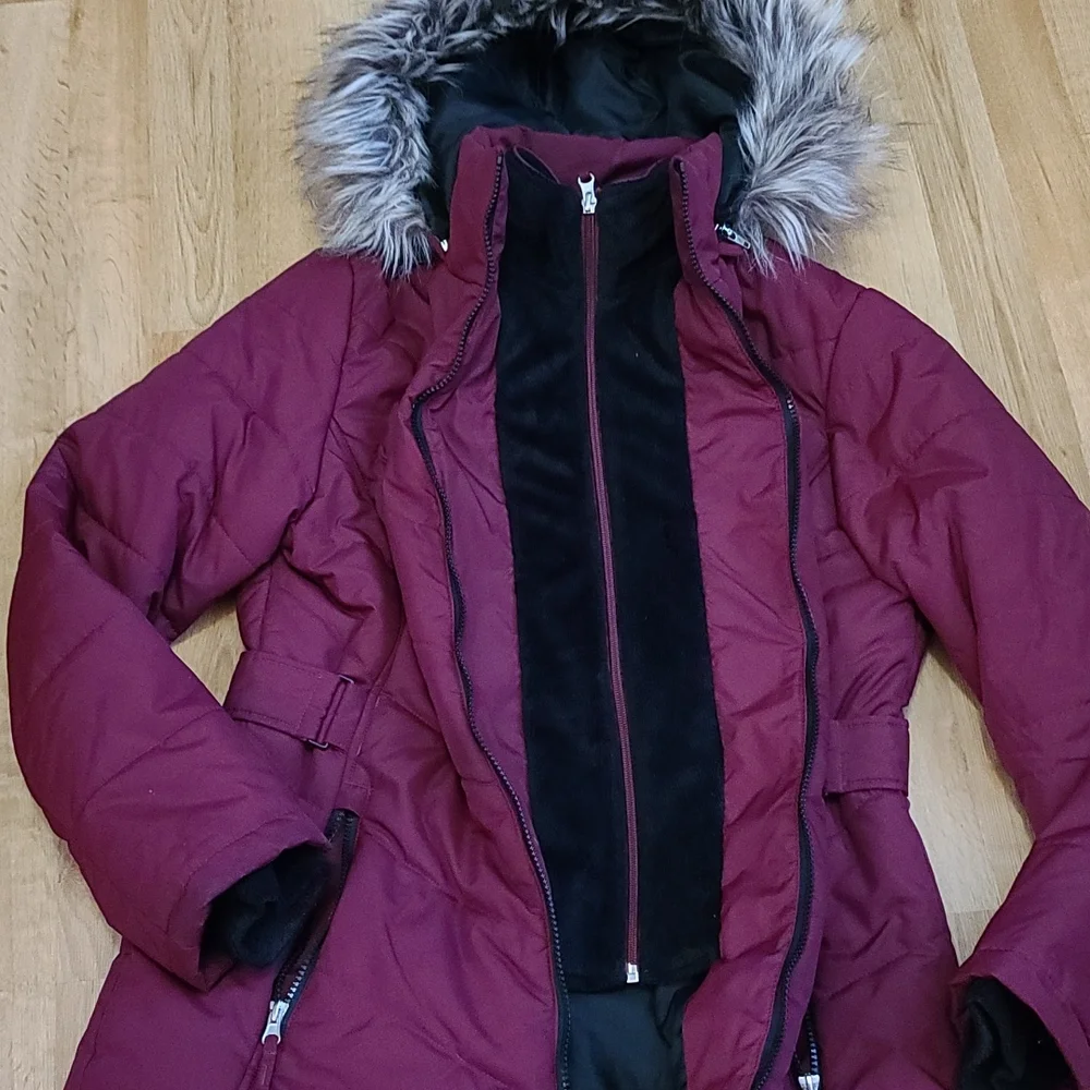 Free Country puffer coat w removable zipper fur hoodie maroon color size small - Picture 8 of 12